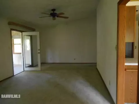 930 N Mesa Dr, Freeport, IL 61032 photo 17