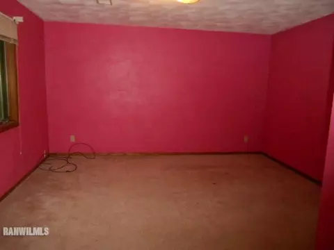 930 N Mesa Dr, Freeport, IL 61032 photo 7
