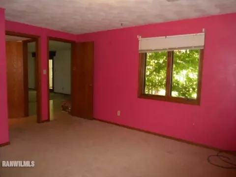 930 N Mesa Dr, Freeport, IL 61032 photo 6