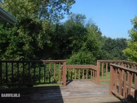 930 N Mesa Dr, Freeport, IL 61032 photo 22