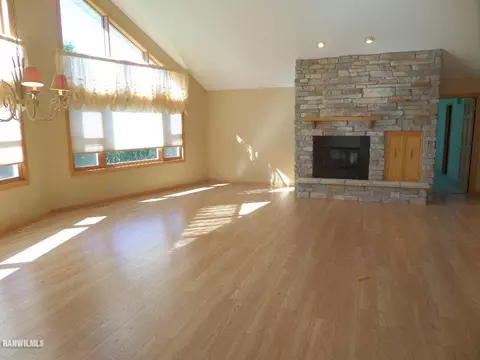 27-19 Shadow Ridge Rd, Lanark, IL 61046 photo 4