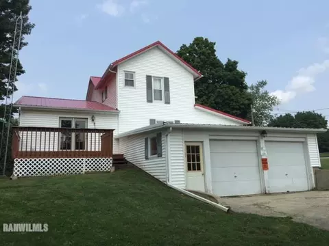 611 E Washington, Mount Carroll, IL 61053 photo 4