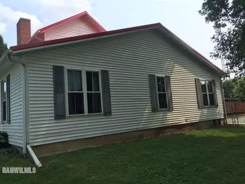 611 E Washington, Mount Carroll, IL 61053 photo 5