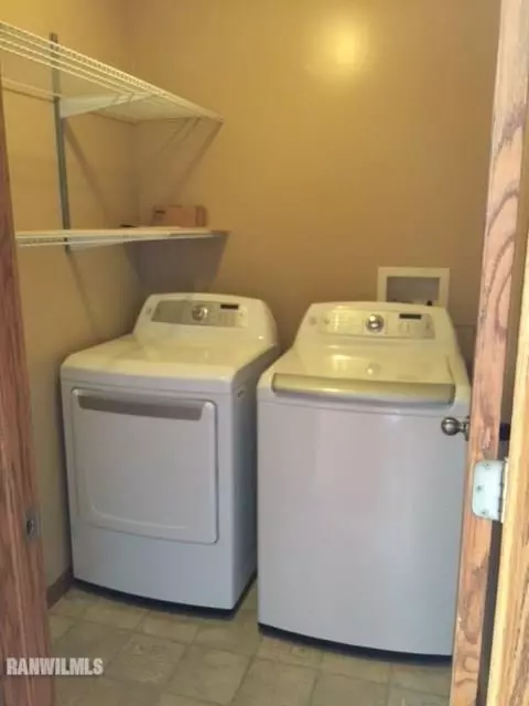 611 E Washington, Mount Carroll, IL 61053 photo 8