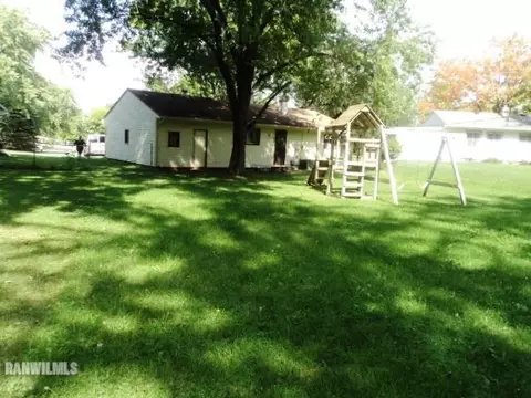 1464 Winter Dr, Freeport, IL 61032 photo 8