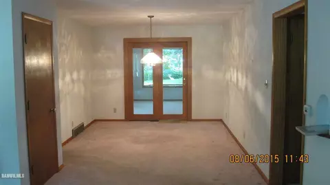 119 N Bailey, Freeport, IL 61032 photo 3