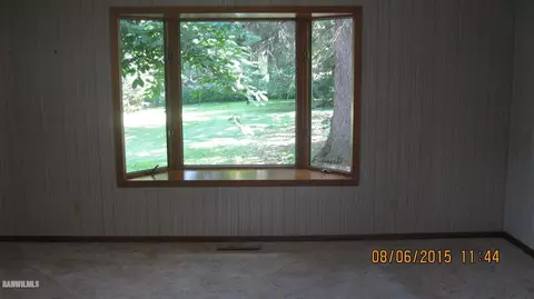 119 N Bailey, Freeport, IL 61032 photo 7