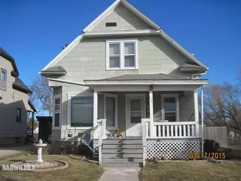 956 E Clinton St, Freeport, IL 61032 photo 1