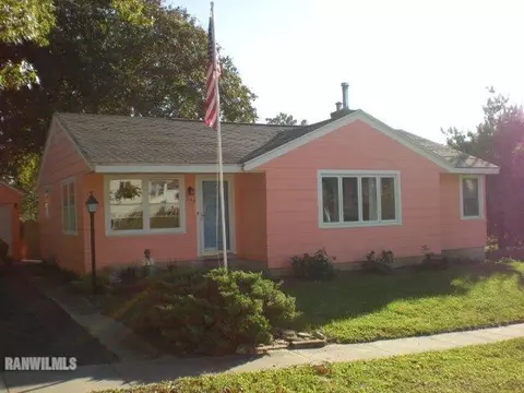 325 E 1st St, Chadwick, IL 61014 photo 7