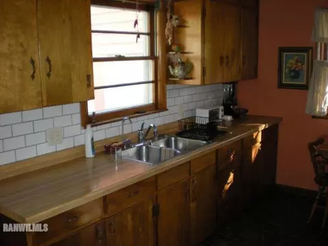 325 E 1st St, Chadwick, IL 61014 photo 18