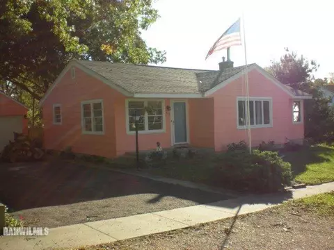 325 E 1st St, Chadwick, IL 61014 photo 5