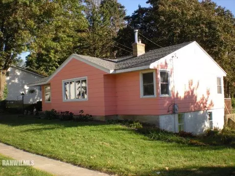 325 E 1st St, Chadwick, IL 61014 photo 6