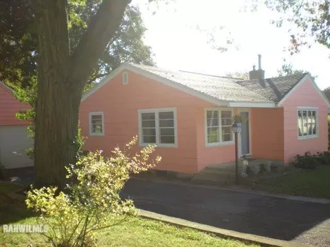 325 E 1st St, Chadwick, IL 61014 photo 8