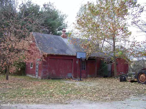 13687 Wacker Rd, Mount Carroll, IL 61053 photo 4