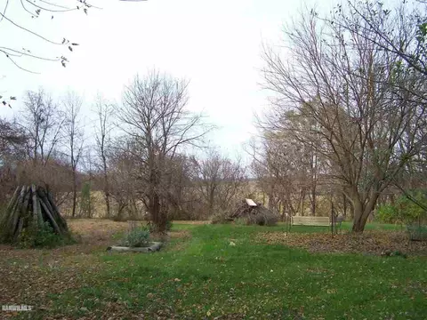 13687 Wacker Rd, Mount Carroll, IL 61053 photo 5