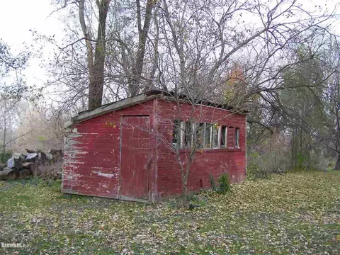 13687 Wacker Rd, Mount Carroll, IL 61053 photo 2