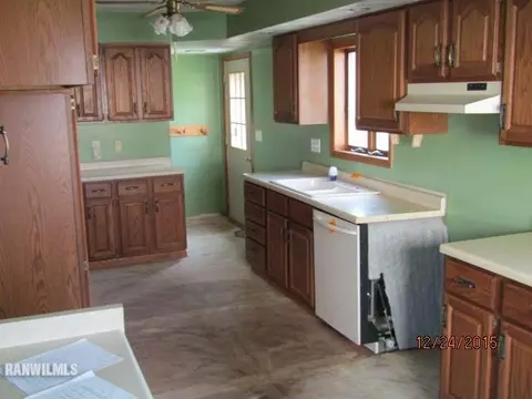 222 Wilson Ave, Chadwick, IL 61014 photo 6