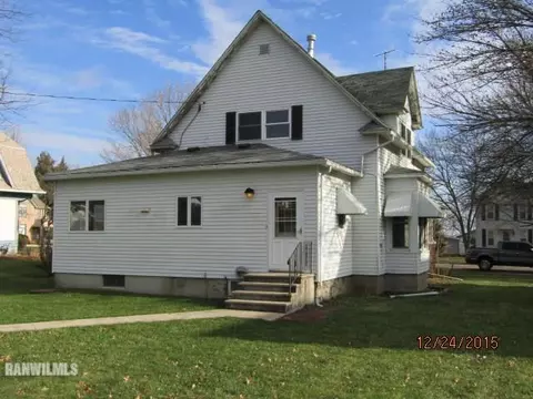 222 Wilson Ave, Chadwick, IL 61014 photo 2