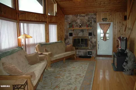 4-85 Beachcomber, Lanark, IL 61046 photo 7