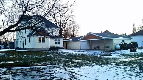 709 E Pearl St, Lanark, IL 61046 photo 20