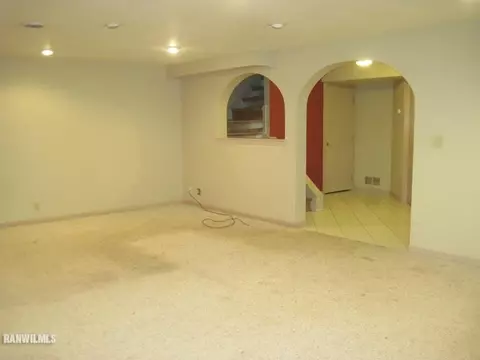 301 W 11th St, Pecatonica, IL 61063 photo 6