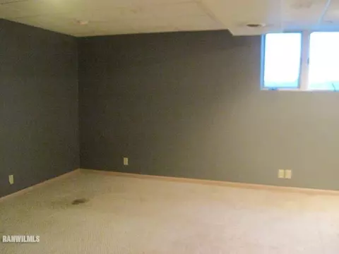 301 W 11th St, Pecatonica, IL 61063 photo 10