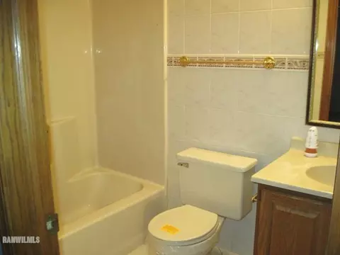 301 W 11th St, Pecatonica, IL 61063 photo 8