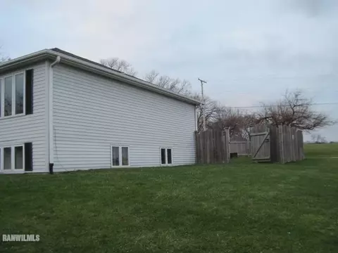 301 W 11th St, Pecatonica, IL 61063 photo 15