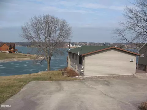 17-49 Lake View Dr, Lanark, IL 61046 photo 3