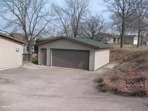 17-49 Lake View Dr, Lanark, IL 61046 photo 2