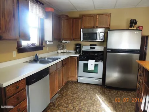 419 E Webb St, Davis, IL 61019 photo 3