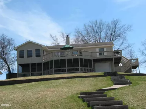 17-47 Lakeview Dr, Lanark, IL 61046 photo 1