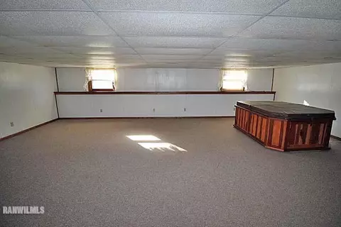 1002 Meadows Dr, Freeport, IL 61032 photo 13
