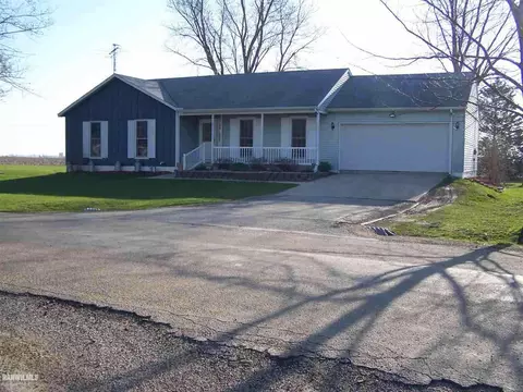 511 Calvert Ave, Chadwick, IL 61014 photo 1