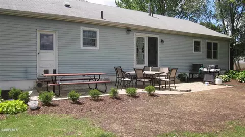 511 Calvert Ave, Chadwick, IL 61014 photo 16
