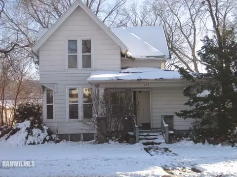 212 Everett St, Dixon, IL 61021 photo 1