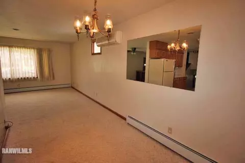 132 N Bailey Ave, Freeport, IL 61032 photo 8