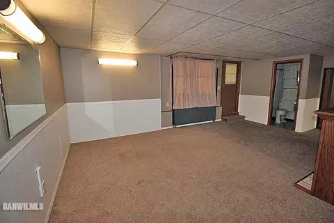 132 N Bailey Ave, Freeport, IL 61032 photo 20