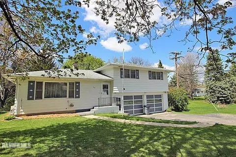 132 N Bailey Ave, Freeport, IL 61032 photo 1