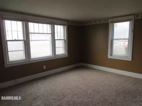 205 Calvert St, Chadwick, IL 61014 photo 9