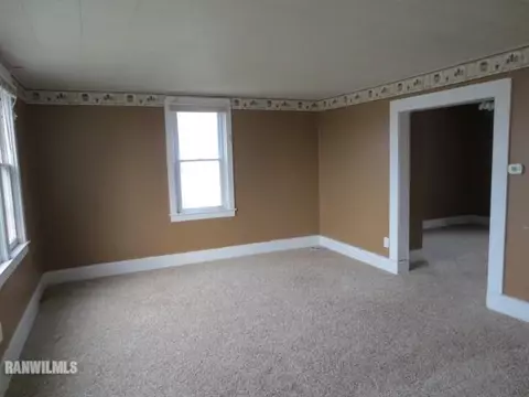 205 Calvert St, Chadwick, IL 61014 photo 8