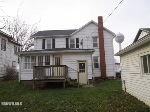 205 Calvert St, Chadwick, IL 61014 photo 2