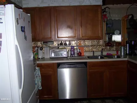9554 Preston Rd, Mount Carroll, IL 61053 photo 2