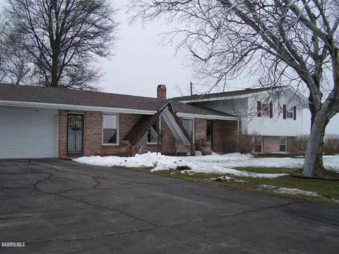 9554 Preston Rd, Mount Carroll, IL 61053 photo 1