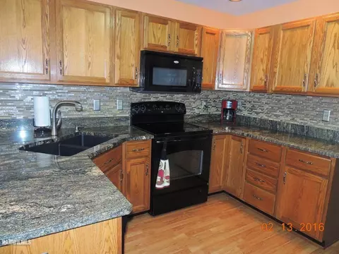 12401 Serene Dr, Durand, IL 61024 photo 7