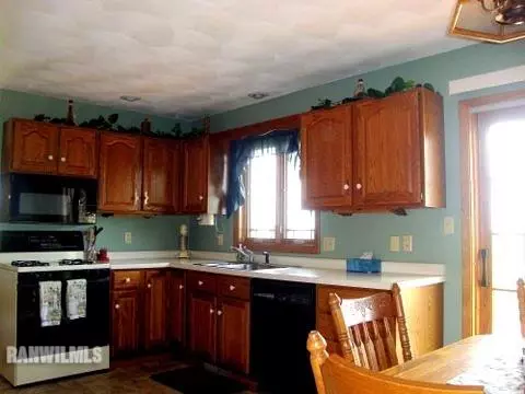 1074 W Park Rd, Freeport, IL 61032 photo 23