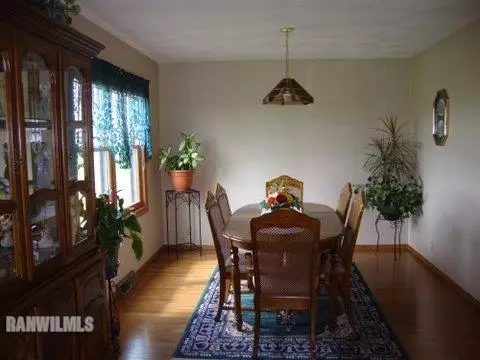 1074 W Park Rd, Freeport, IL 61032 photo 17