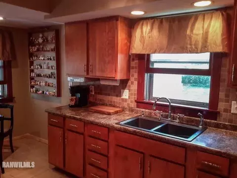 509 Maple, Lena, IL 61048 photo 6