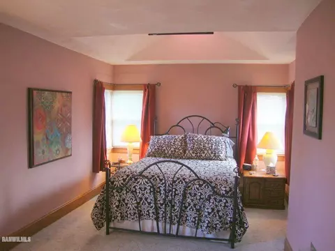 111 W Coates, Freeport, IL 61032 photo 11