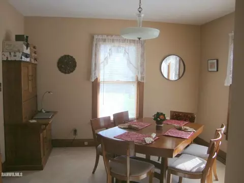 111 W Coates, Freeport, IL 61032 photo 4
